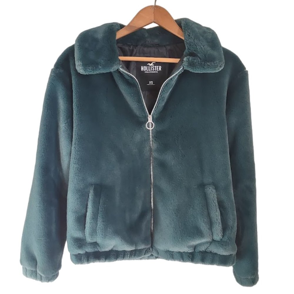 Hollister Plush Faux Fur Zip Up Teddy Jacket XS